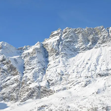 Ski In-ski Out New Matterhorn In Cervinia * Breuil-Cervinia